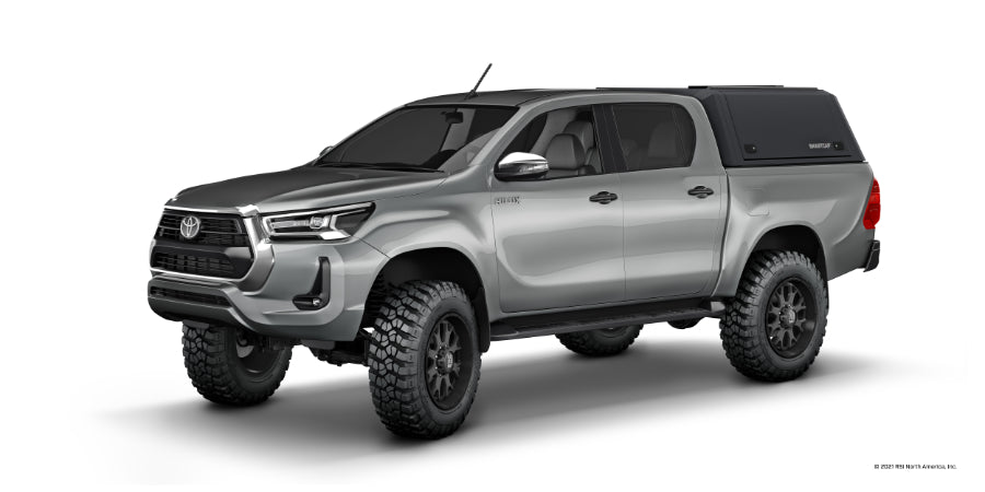 Duo Dynamique: Toyota Hilux Revo en Gris Urbain et Hardtop RSI SMARTCAP EVOa Noir