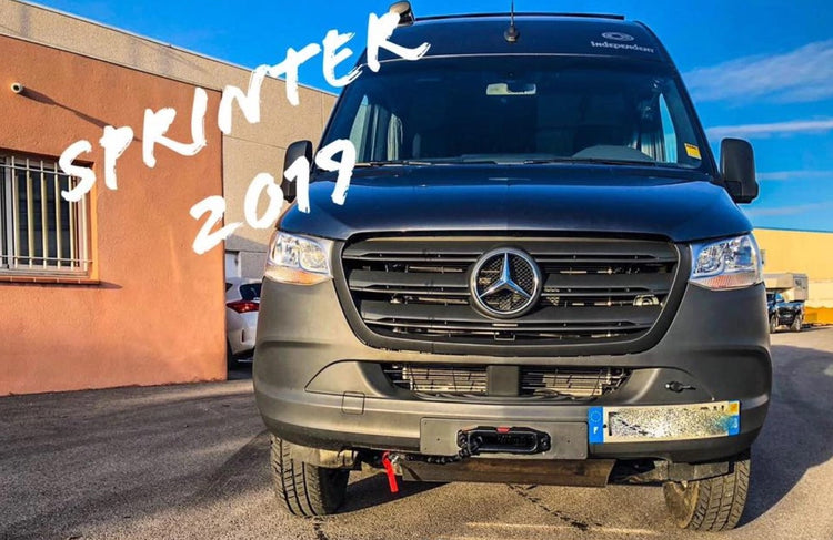 Mercedes Sprinter noir 2019 avec écubier warn