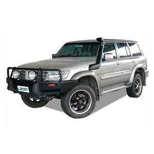 NISSAN PATROL Y61 TOTALEMENT EQUIPE AVEC PARECHOC ARB ET SNORKEL SAFARI