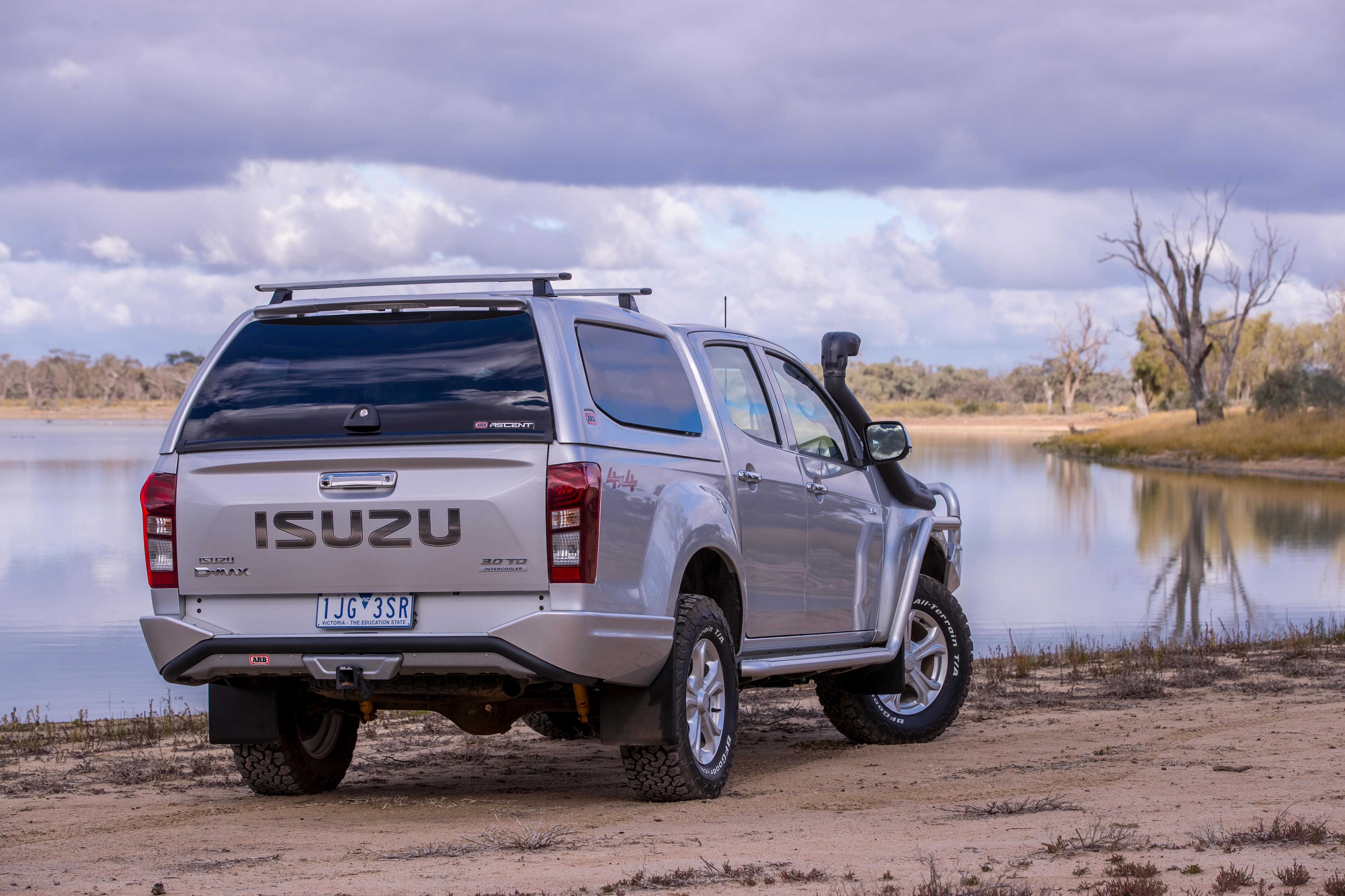 Hardtop ARB Classic - Mitsubishi L200 1996 à 2006 Double Cabine Double Cab / Lisse / Vitres coulissantes gauche et droite